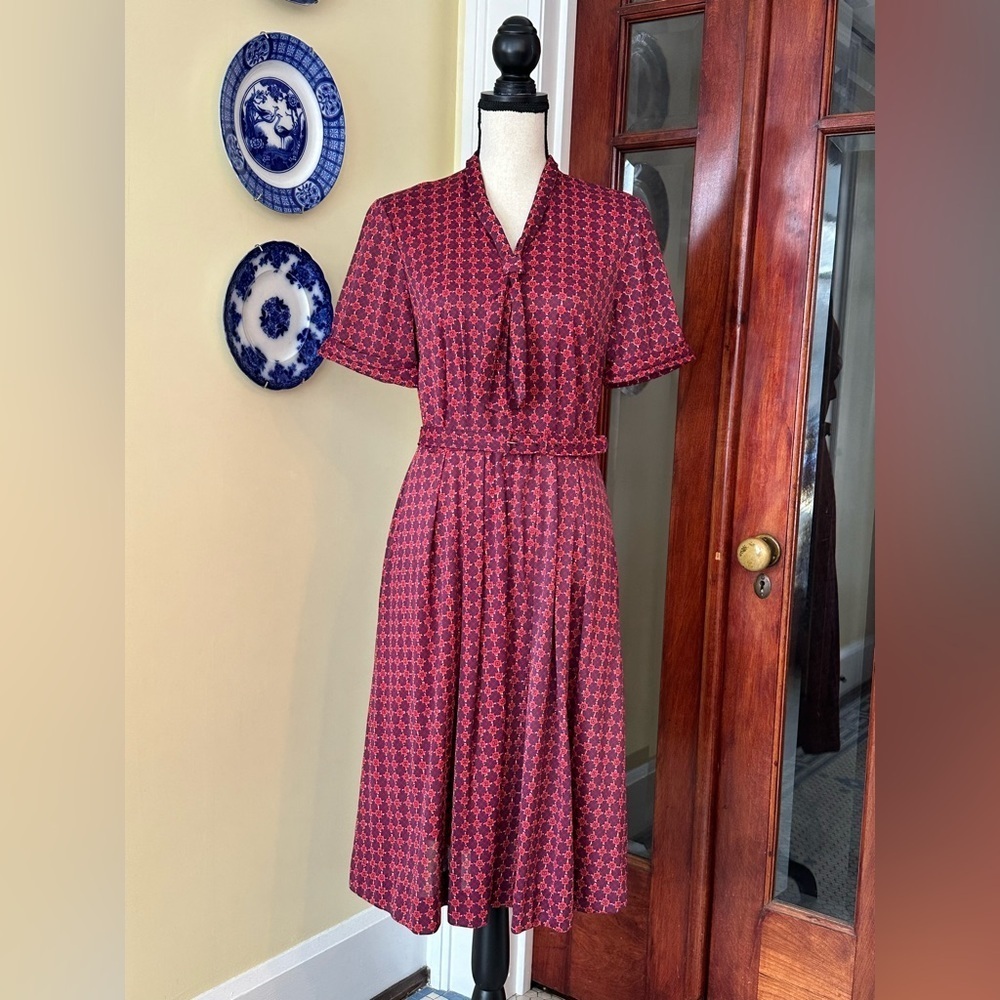 Tiffany Traveler Fashioned by Claire Tiffany | 1950s Retro Printed Shirt Dress